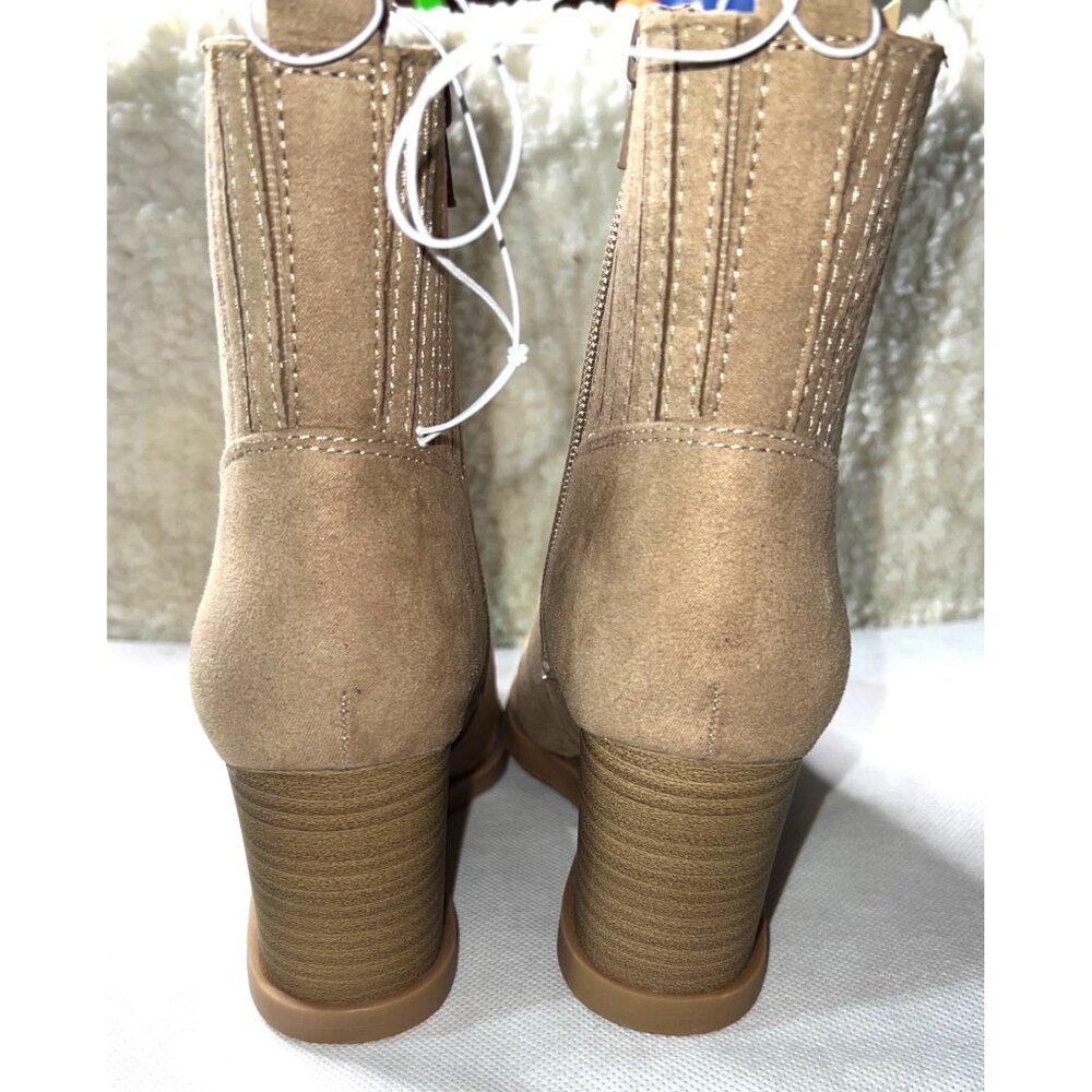 Universal Thread Womens Suede Ankle Boots Size 6.5 With Side Zipper & Wedge Heel - Picture 3 of 3